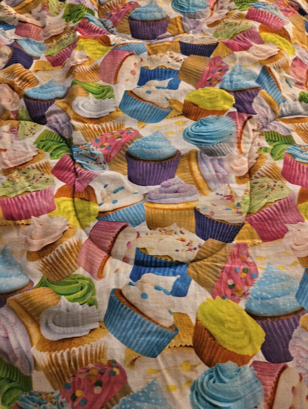 Iscream Cupcake Print Twin  Quilted-Comforter Multicolor Reversable Vibrant Pink